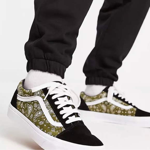 Vans Peace Paisley Old Skool Sneakers - Picture 2 of 15